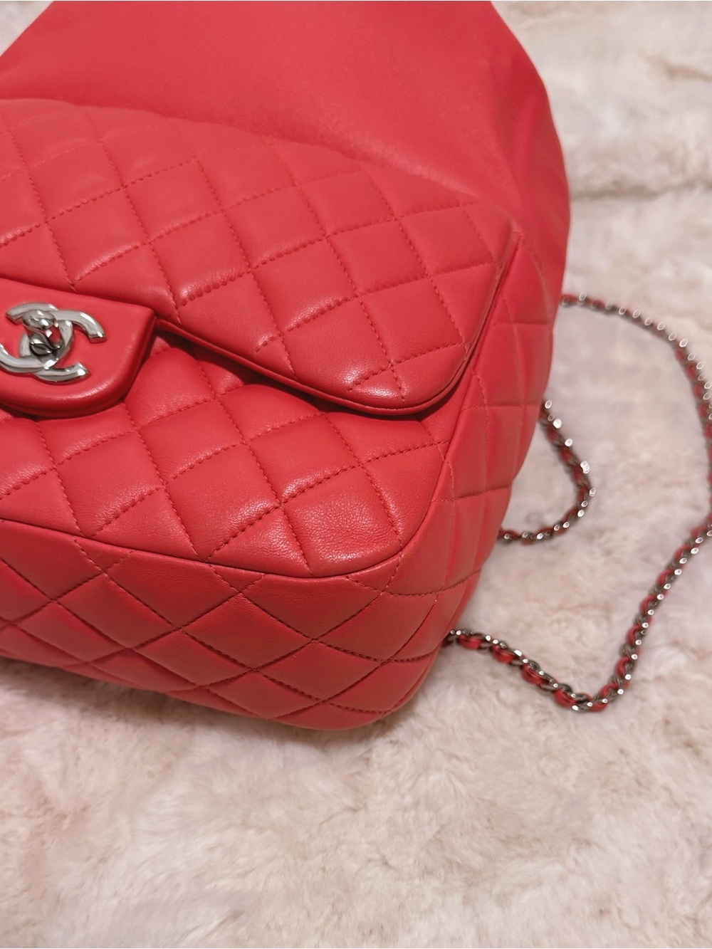 Chanel Red Quilted Backpack In Seoul - Picture 6 of 15